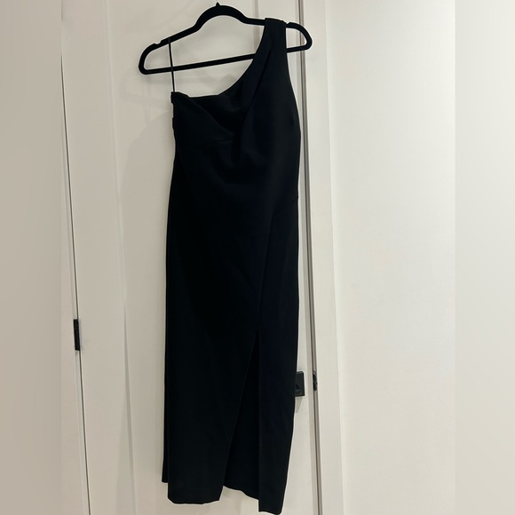 Bec + Bridge Black Midi Dress Gown - Picture 3 of 6